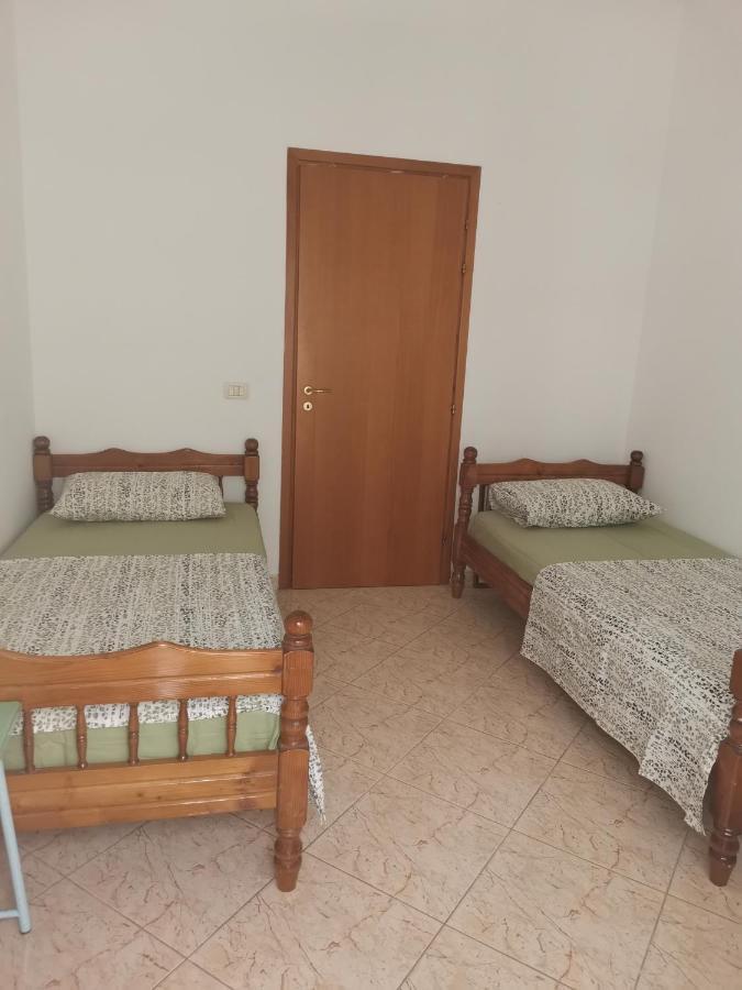 Home Vlorë Esterno foto