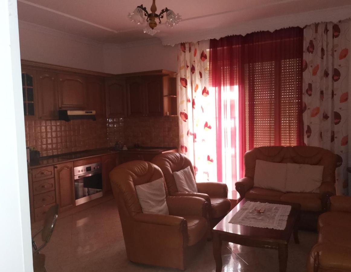 Home Vlorë Esterno foto