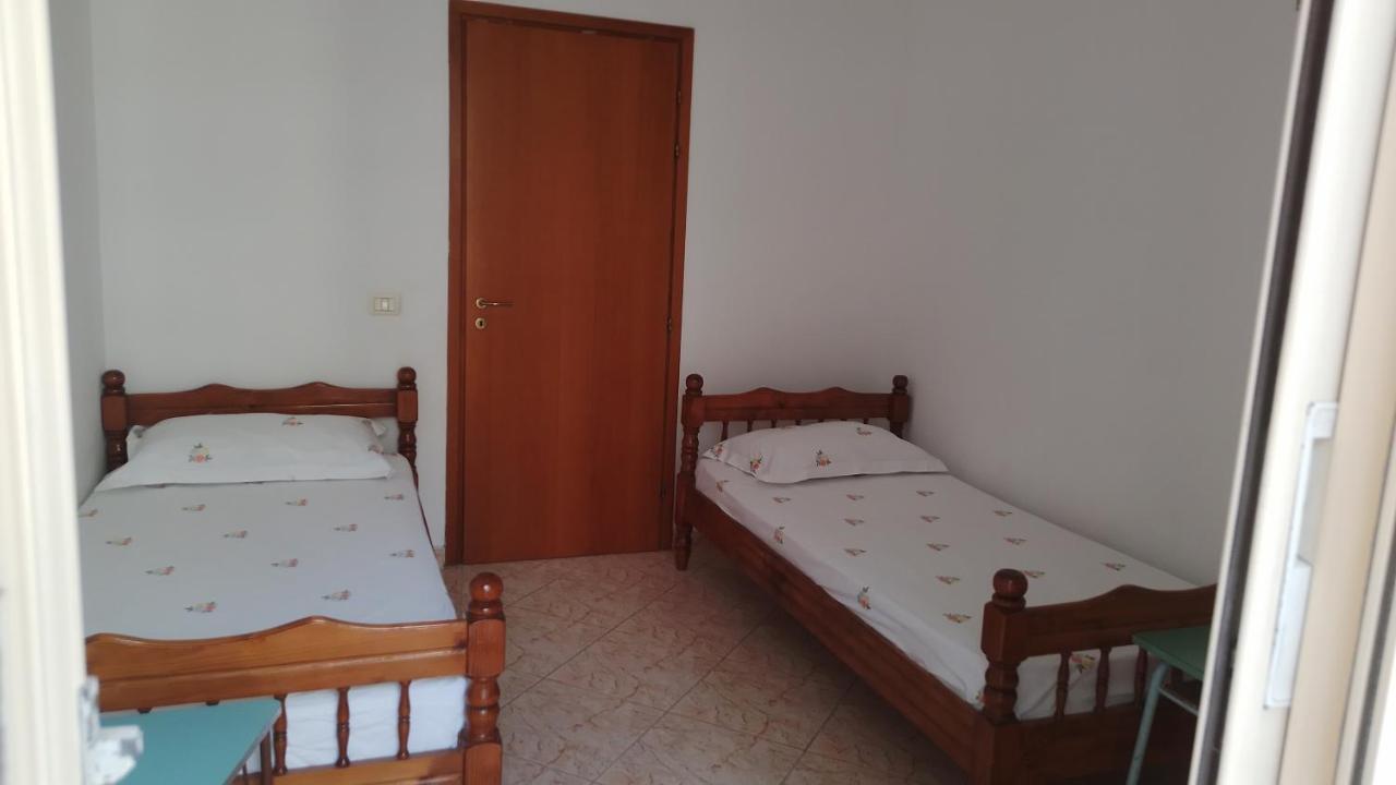 Home Vlorë Esterno foto